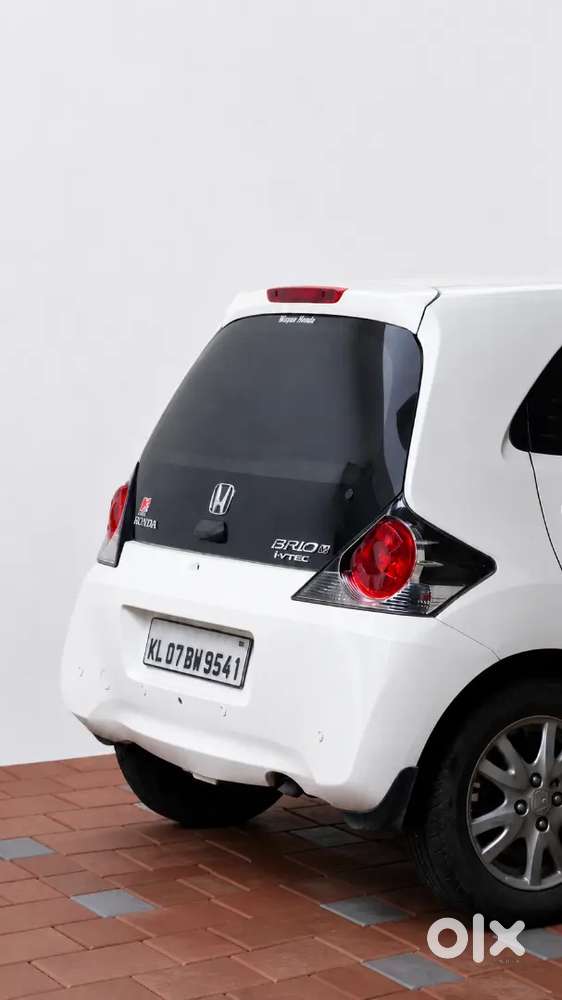Honda Brio 2013 Petrol 97000 Km