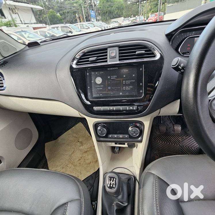 Tata Tiago Xz Plus Dual Tone, 2022, Petrol
