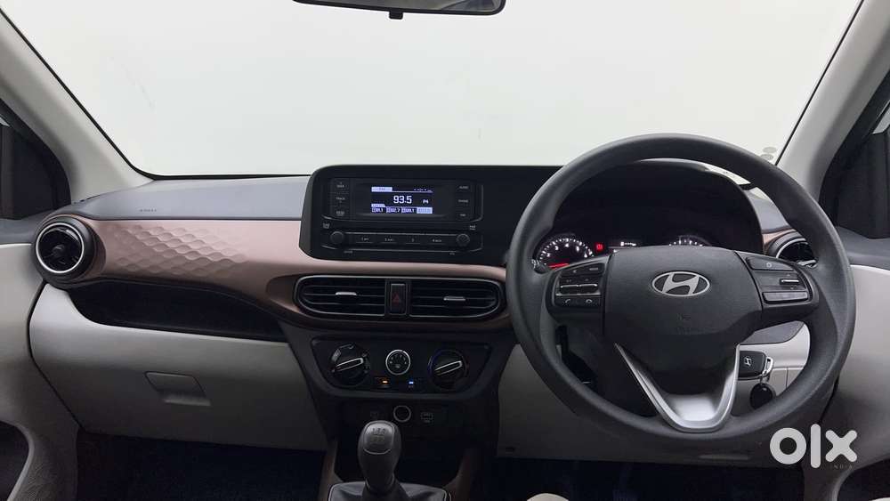 Hyundai Aura [2023-ongoing] 1.2 S Petrol Manual, 2025, Petrol