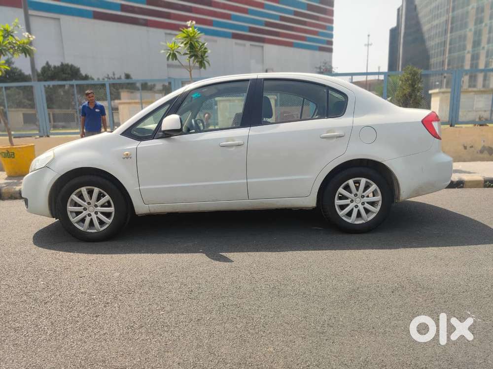 Maruti Suzuki Sx4 Vxi Bsiv, 2013, Petrol