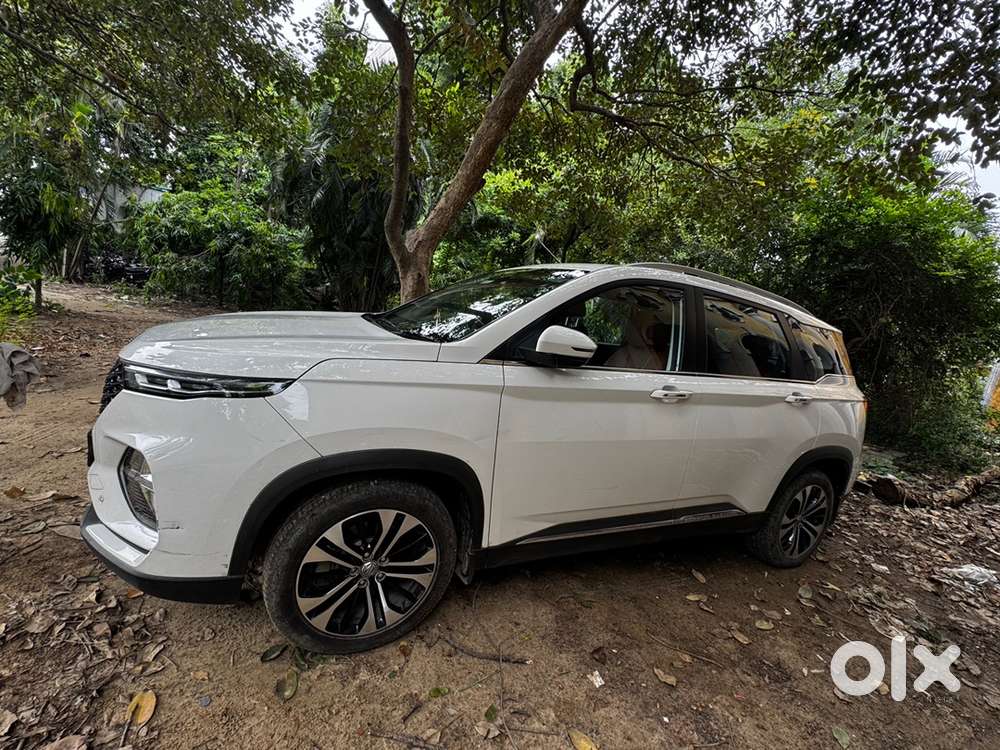 Mg Hector Plus 2022
