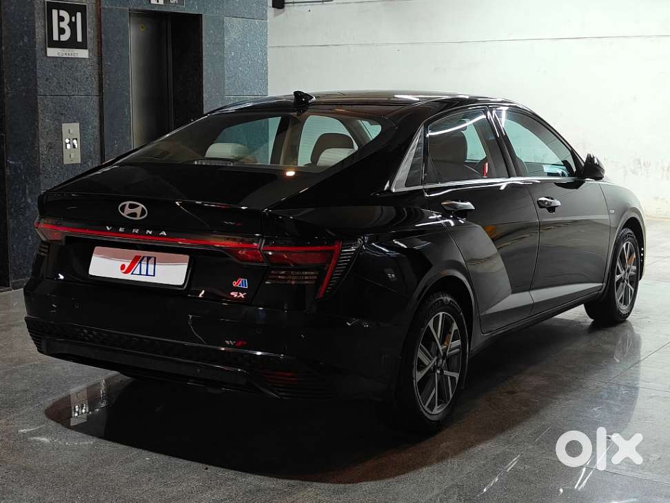 Hyundai Verna Sx 1.5 Petrol Ivt, 2023, Petrol