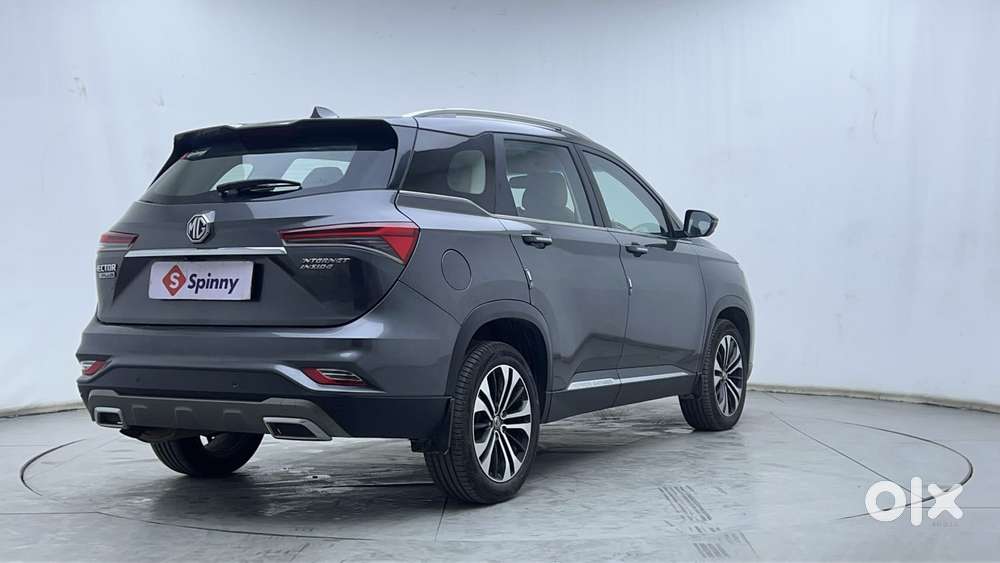 Mg Hector Plus 1.5 Sharp Turbo Cvt 6 Str, 2022, Petrol