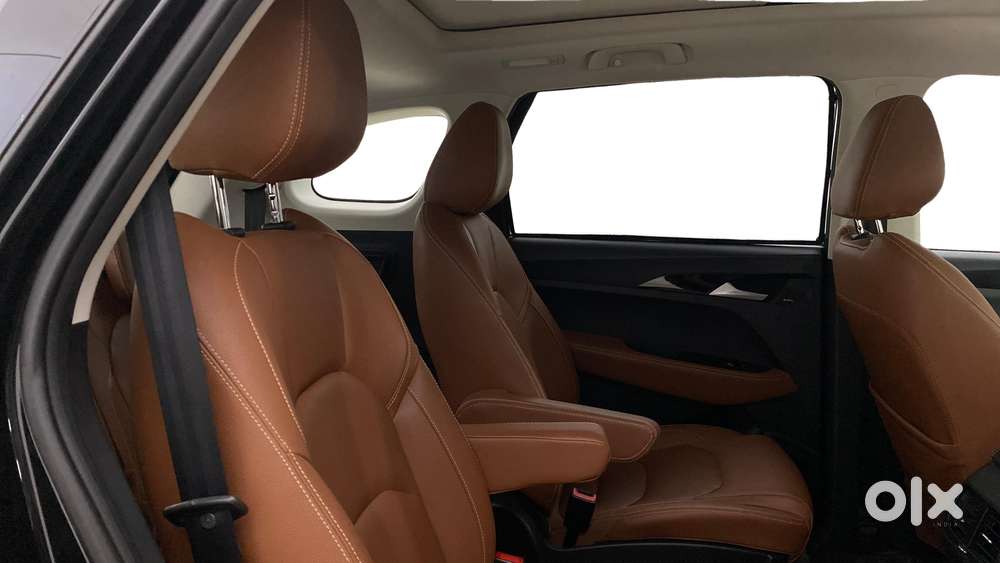 Mg Hector Plus 1.5 Sharp Turbo Cvt 6 Str, 2021, Petrol