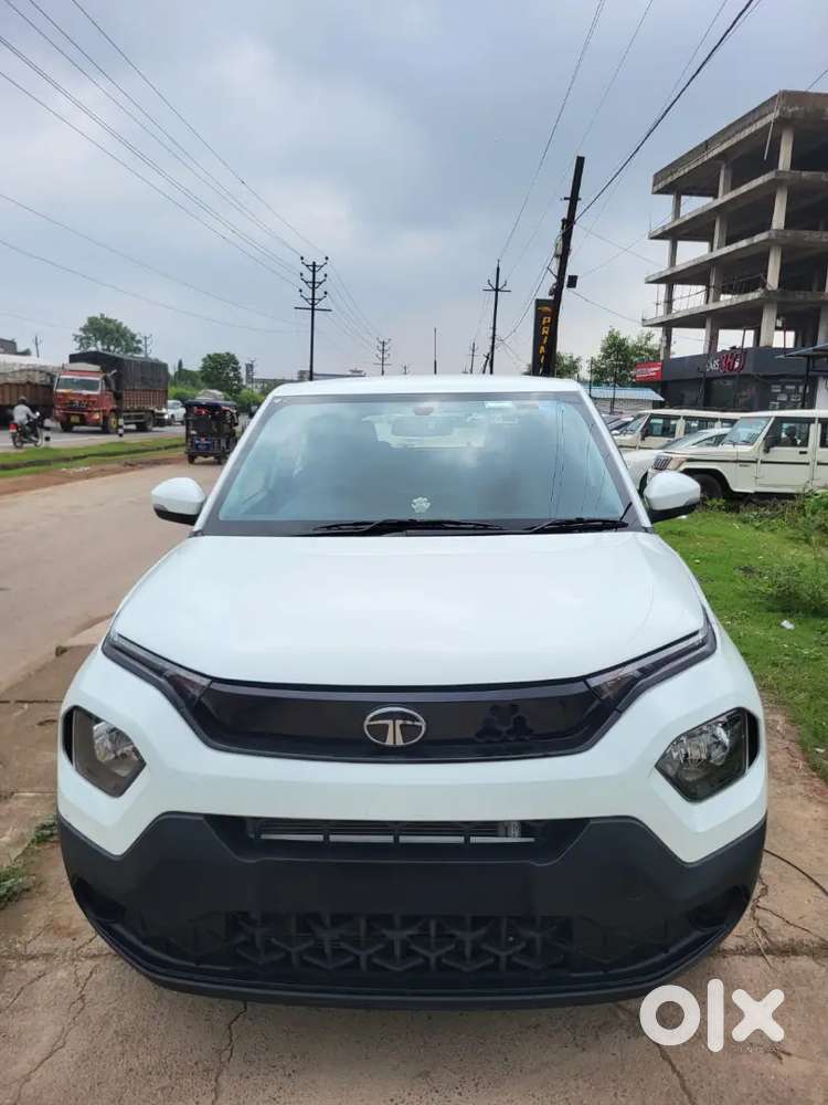 Tata Punch 1.2 Adventure 2025