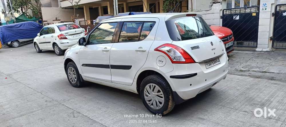 Maruti Suzuki Swift Vxi + Manual, 2016, Petrol