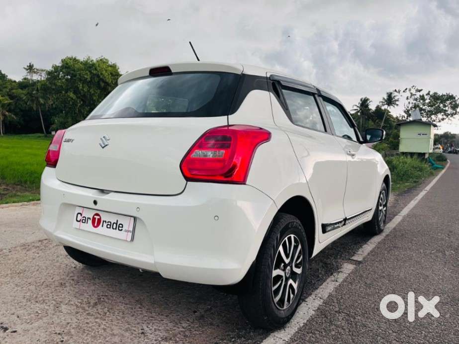 Maruti Suzuki Swift 1.2 Vxi (o), 2022, Petrol
