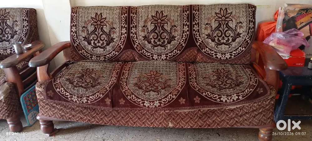 Sofa selling