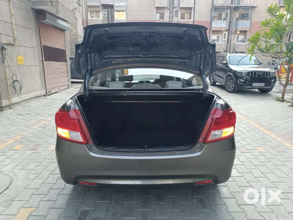 Maruti Suzuki Dzire 2017 Petrol Well Maintained