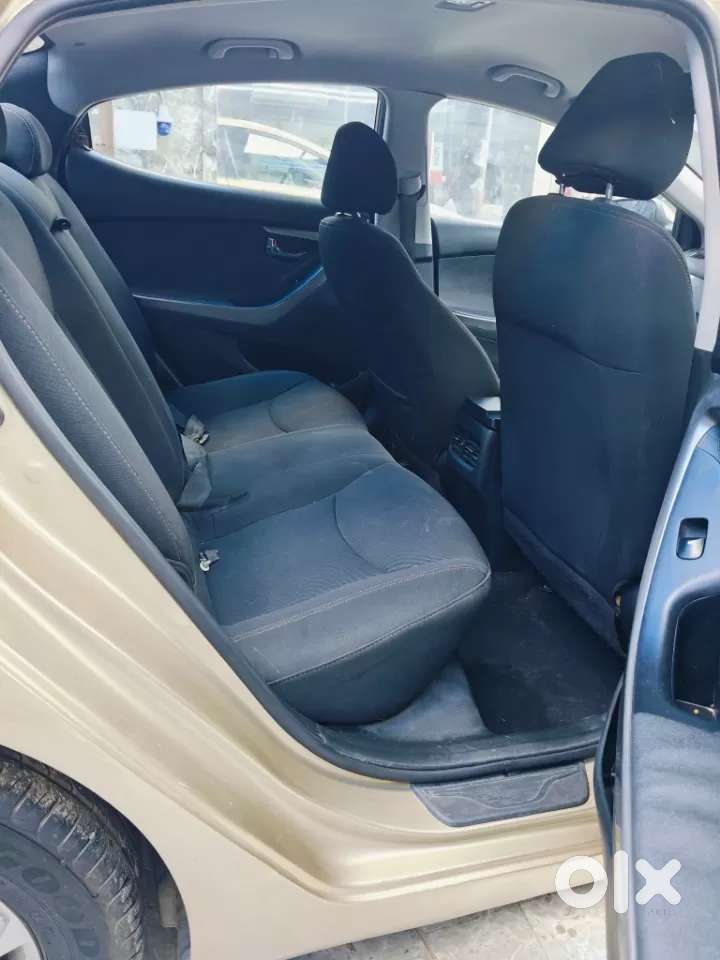 Hyundai Elantra 1.8 Sx Mt, 2015, Petrol