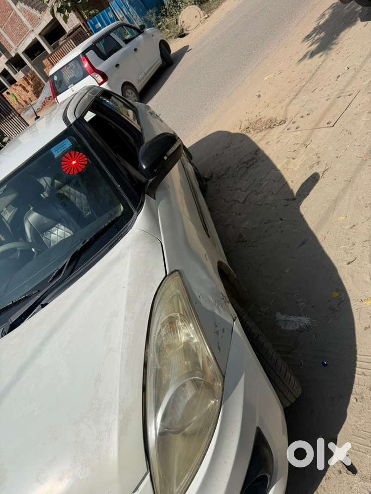 Maruti Suzuki Swift Dzire 2012