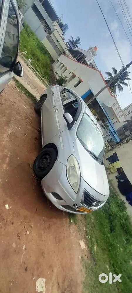 Nissan Sunny 2014 Diesel 190000 Km Driven