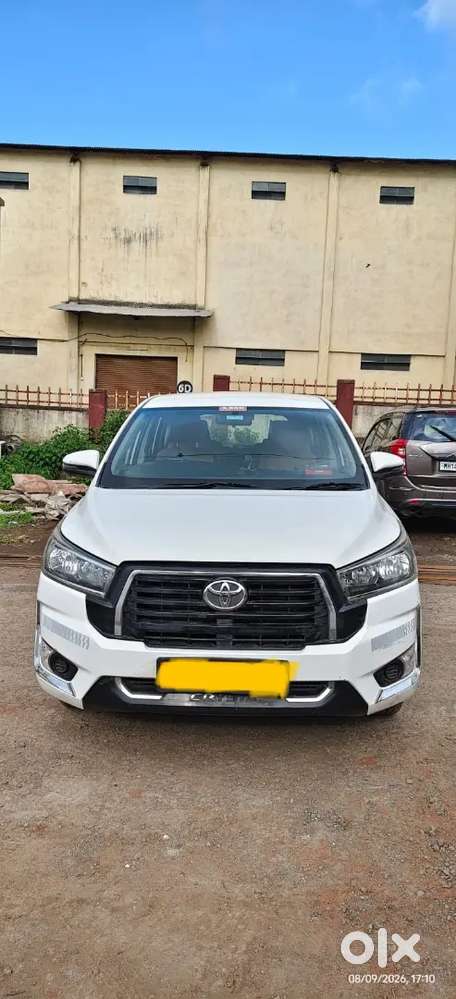 Toyota Innova Crysta 2019