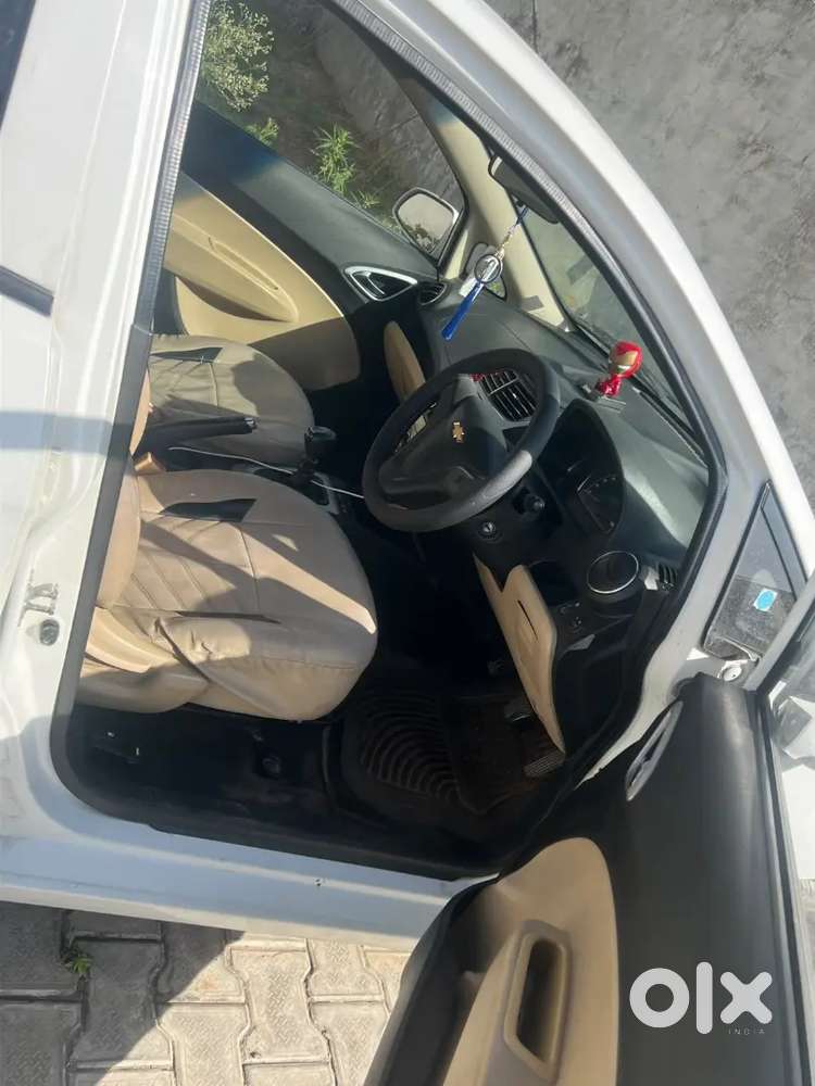 Chevrolet Enjoy Ls 7-seater 2015 Car