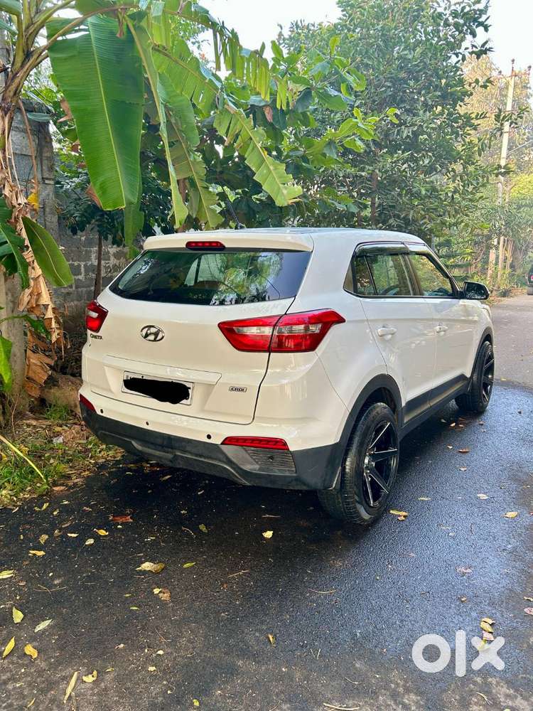 Hyundai Creta 1.4 Diesel 2017 1st Owner 77k Kms Upgrades Well Maintain