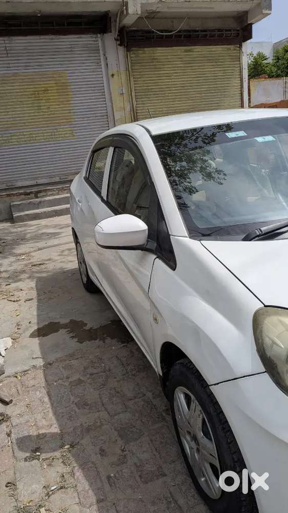 Honda Amaze 2016 Cng & Hybrids Well Maintained