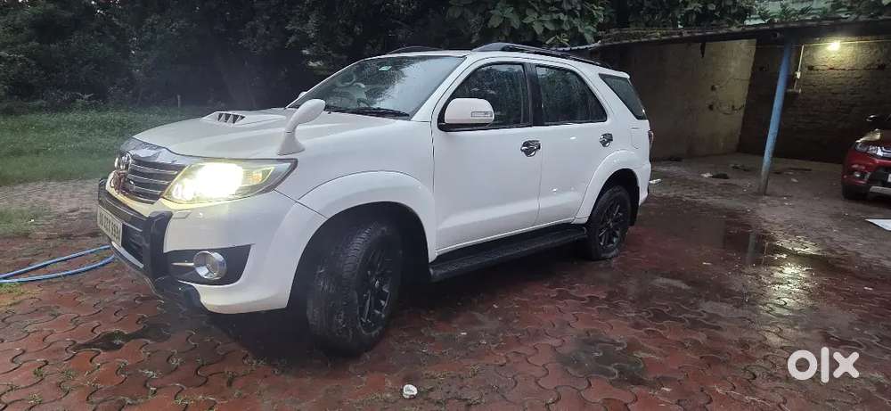 Toyota Fortuner 2015 Diesel Well Maintained