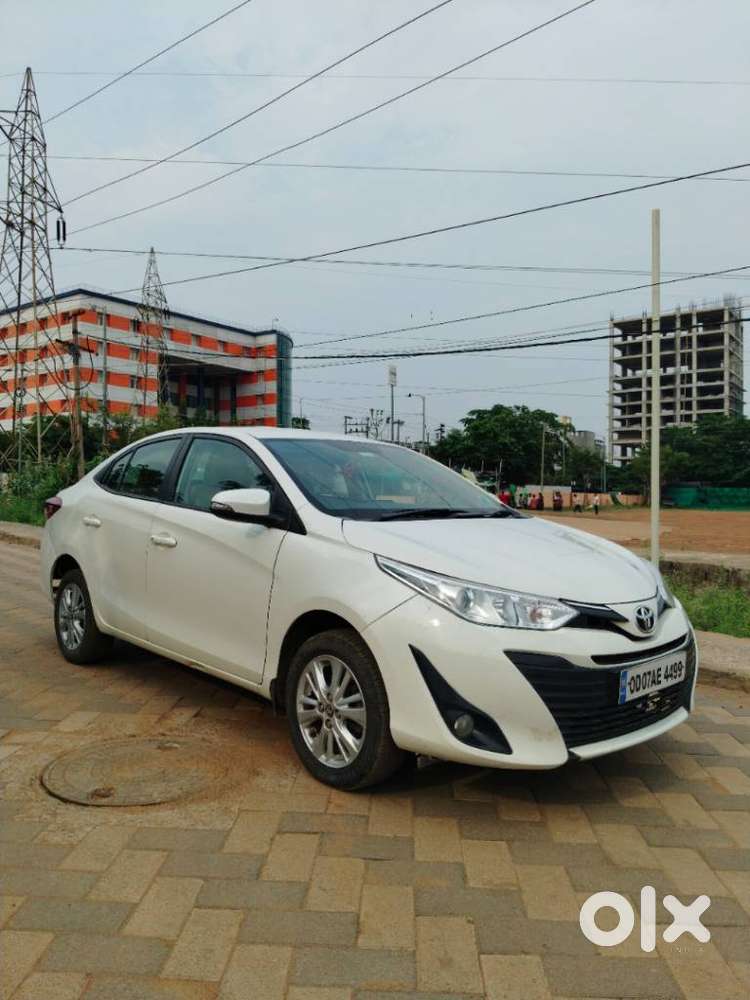 Toyota Yaris G Cvt, 2020, Petrol