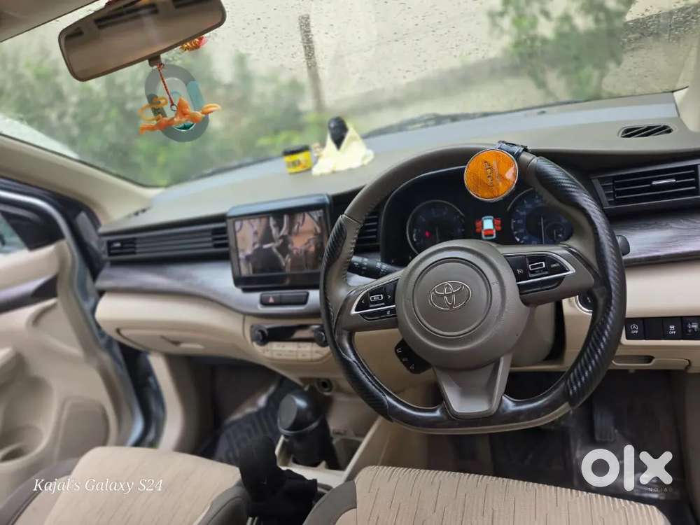 Toyota Rumion 2025 Petrol Well Maintained