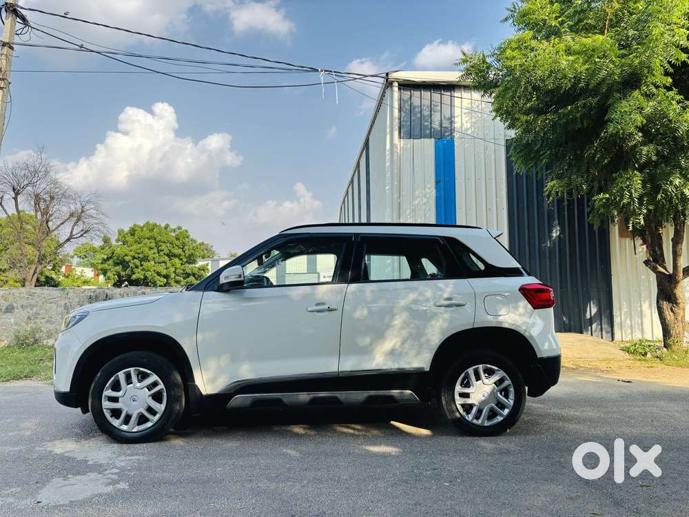 Maruti Suzuki Brezza 1.5 Vxi At Smart Hybrid, 2020, Petrol