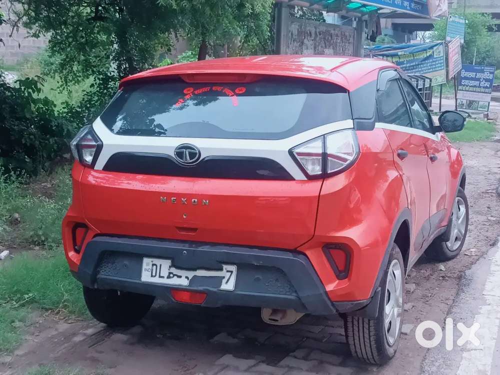 Tata Nexon 1.2 Revotron Petrol 2020 Xe