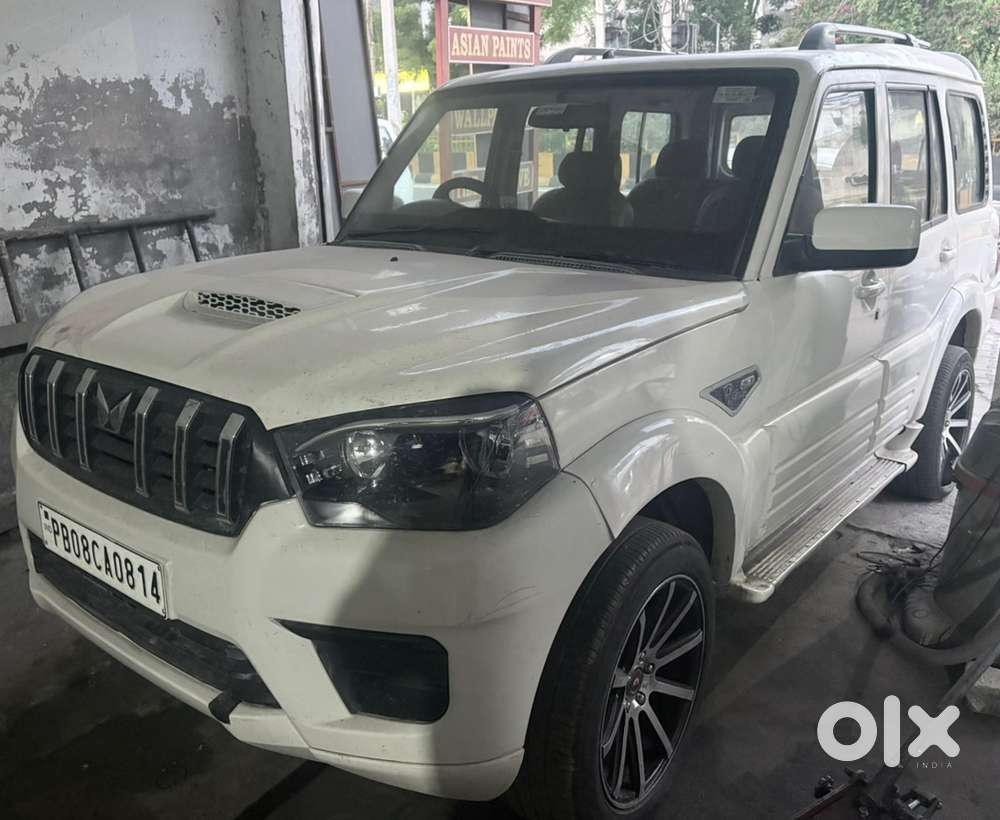 Mahindra Scorpio Classic 2012