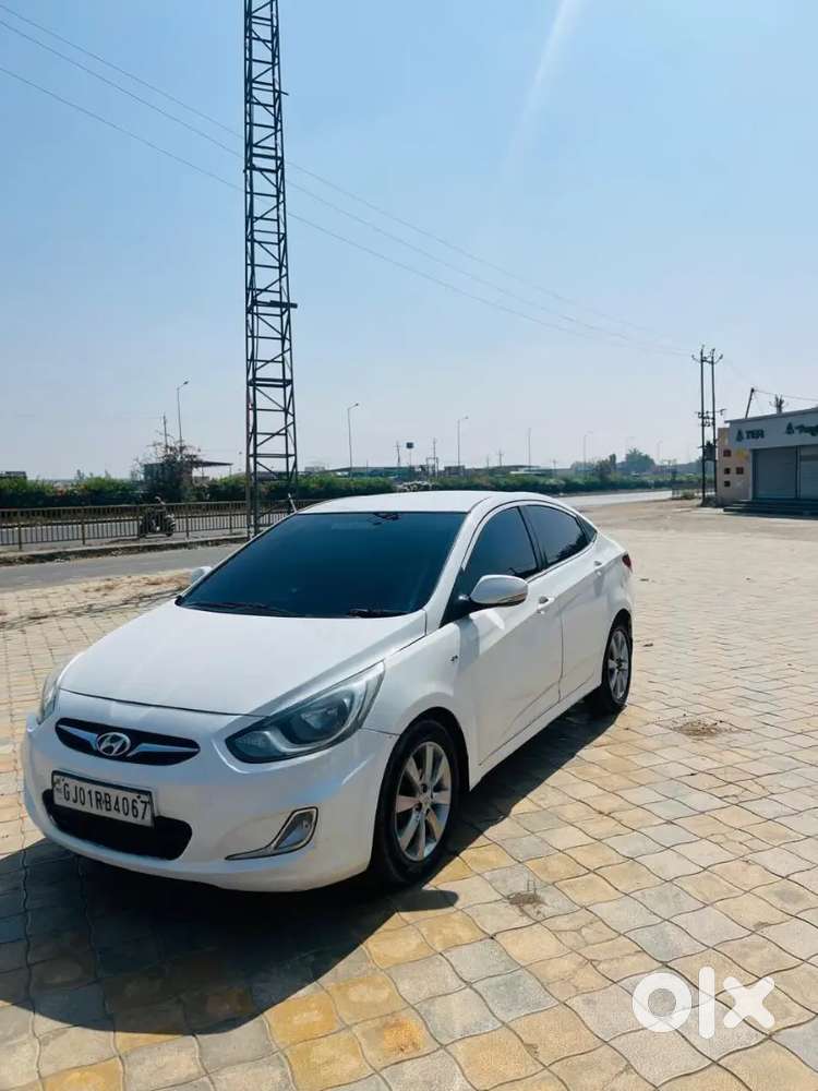 Hyundai Verna 2013 Diesel 131000 Km Driven
