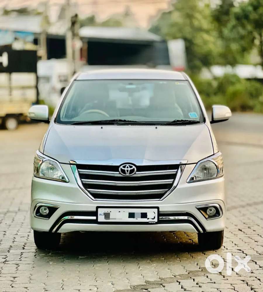 Toyota Innova 2013