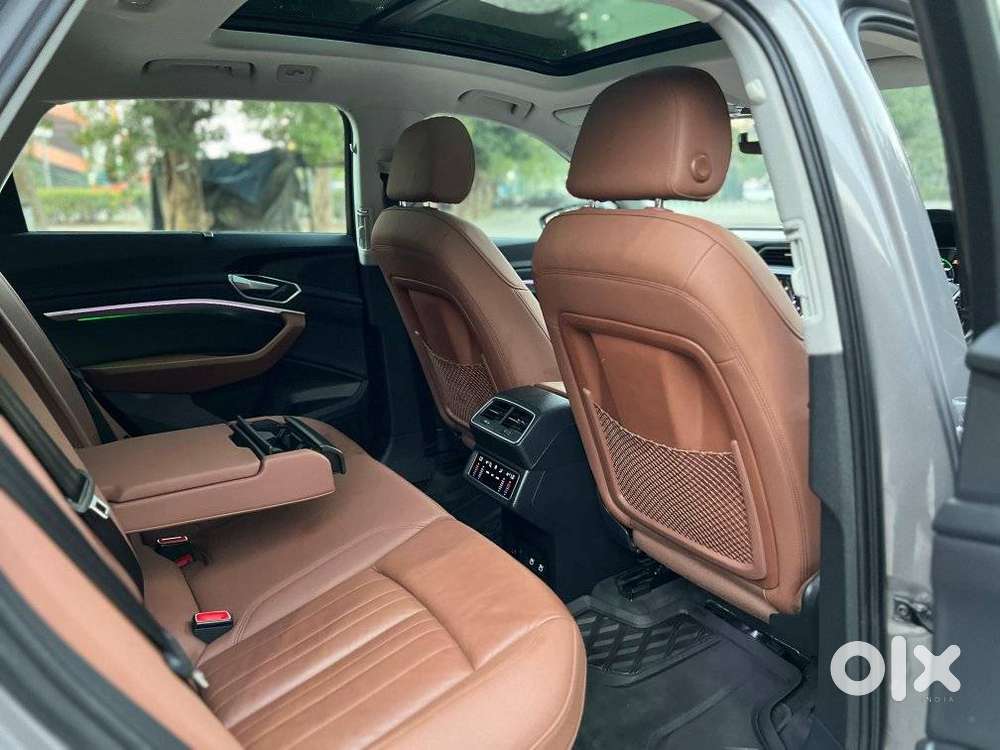 Audi E-tron 55, 2021, Electric