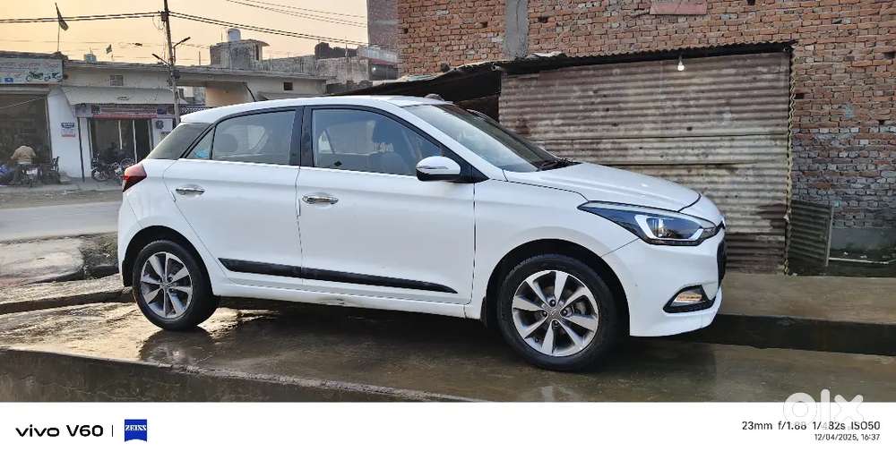 Hyundai New I20 2017 Petrol 80000 Km Driven