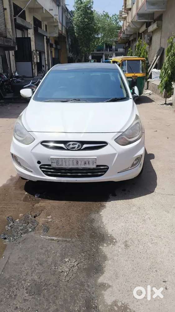 Hyundai Venue Diesel Mt 1013