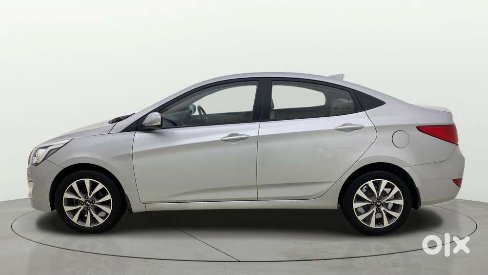 Hyundai Verna 1.6 Vtvt Sx, 2016, Petrol