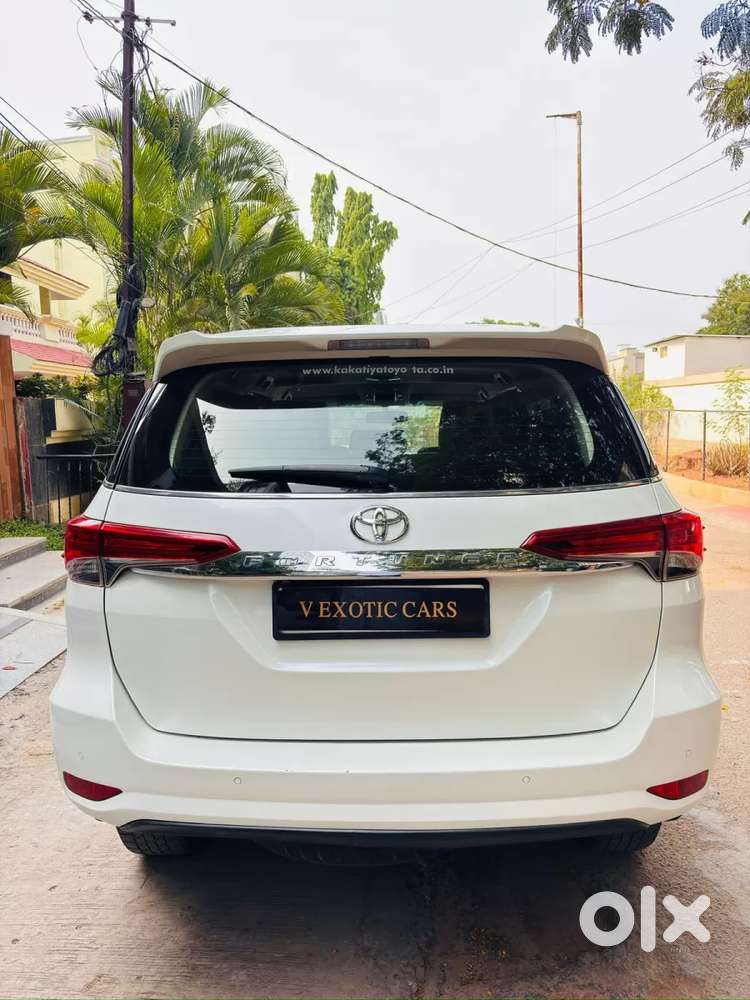 Toyota Fortuner 4x2 At 2.8 Diesel, 2020, Diesel