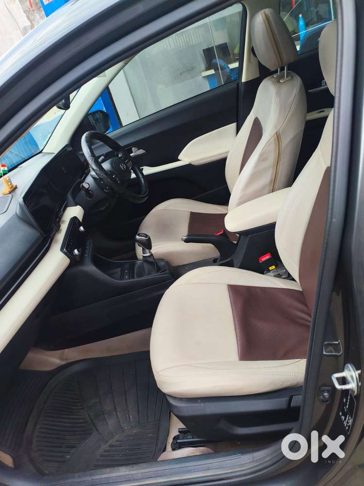 Hyundai Verna 1.5 Sx (o) Petrol Mt, 2023, Petrol