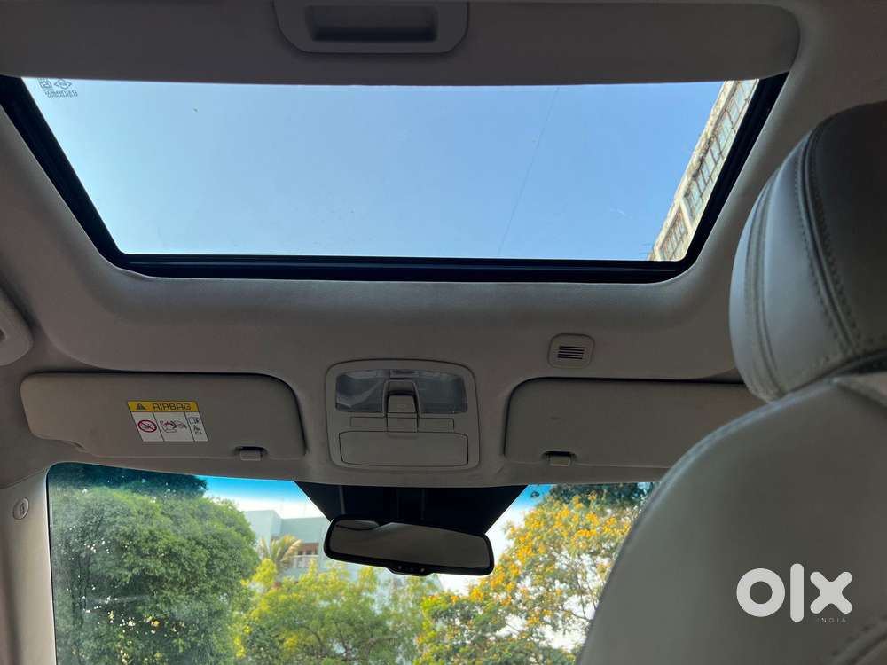 Mahindra Xuv300 W8 Option, 2023, Petrol