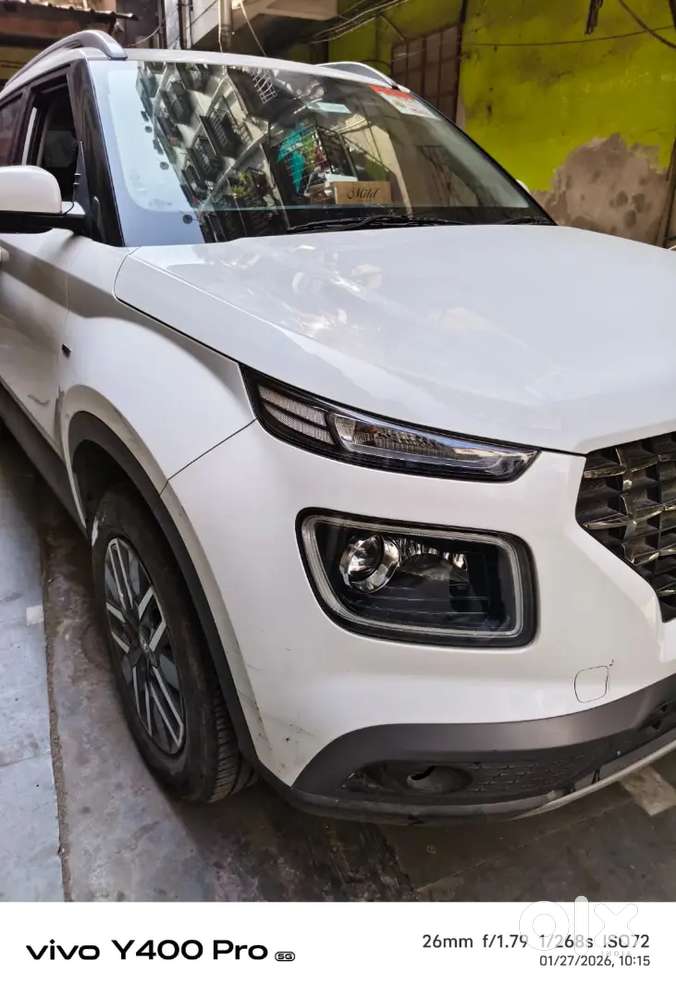 Hyundai Venue 2022 Petrol 30000 Km Driven