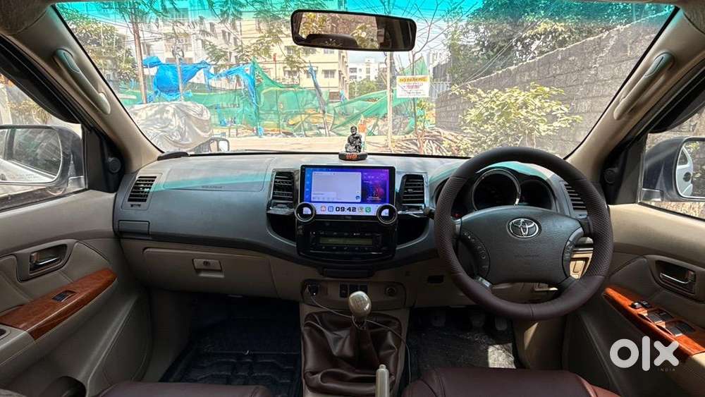 Toyota Car 4x4 2012 Diesel