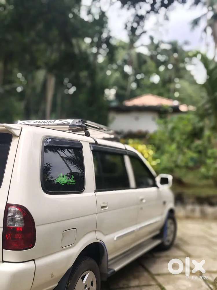 Chevrolet Tavera Neo 2012 Diesel Good Condition