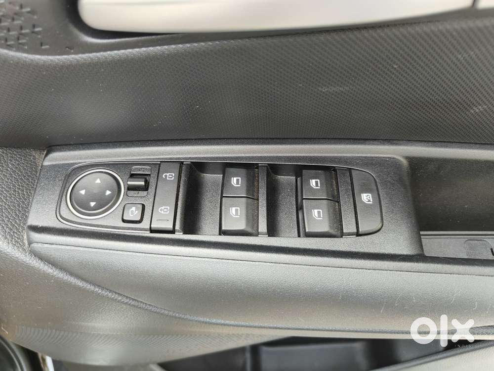 Kia Sonet G 1.2 5mt Htk(o), 2025, Petrol