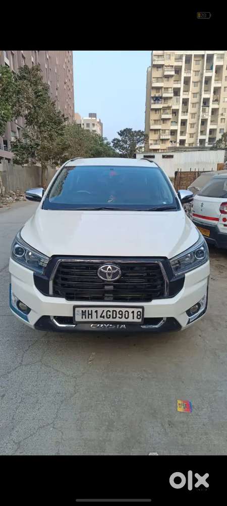 Toyota Innova Crysta 2018 Diesel 285000 Km Driven