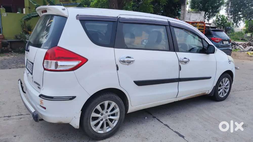 Maruti Suzuki Ertiga Zdi 2013