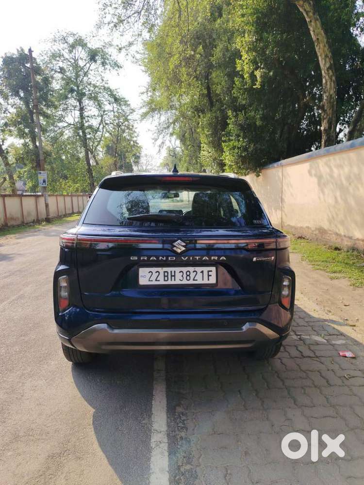 Maruti Suzuki Grand Vitara 1.5 Zeta Plus Intelligent Hybrid Ecvt, 20..