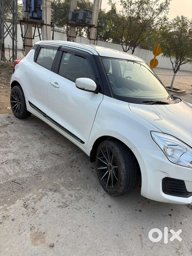 2023 Maruti Swift Vxi Cng Manual Petrol