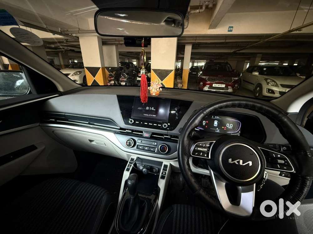 Kia Carens Petrol 2023