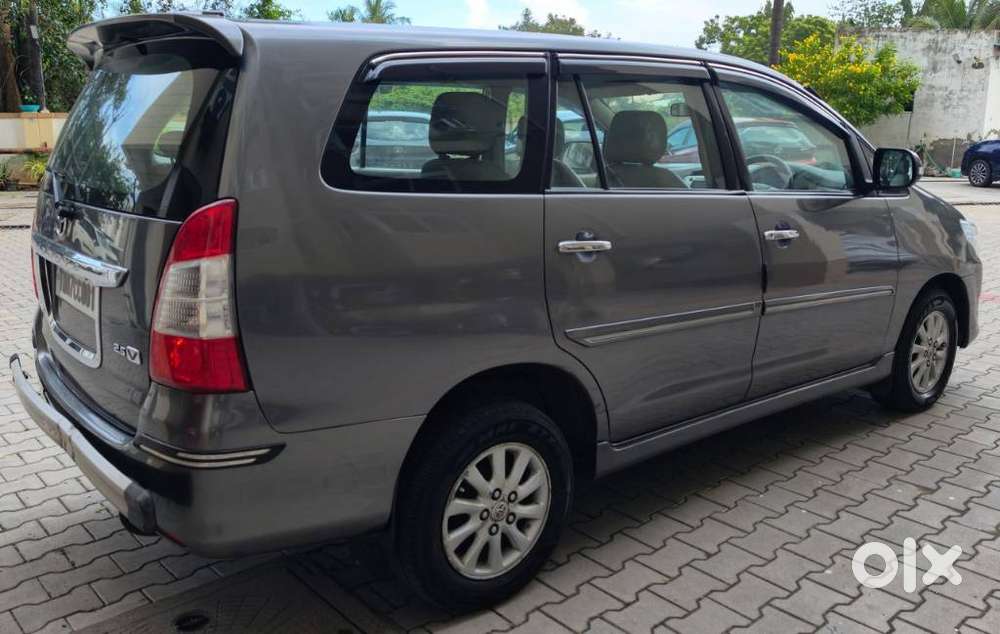 Toyota Innova 2.5 Vx 7 Seater Bs Iv, 2012, Diesel