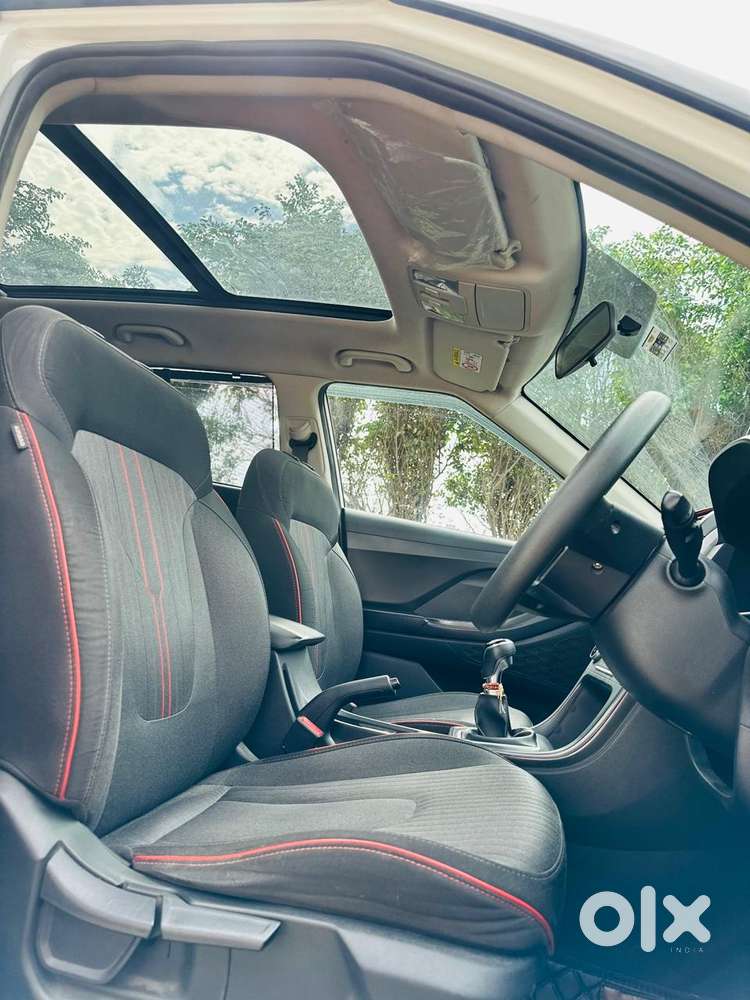 Hyundai Creta King Edition 1.5 Petrol Dual Tone, 2023, Petrol