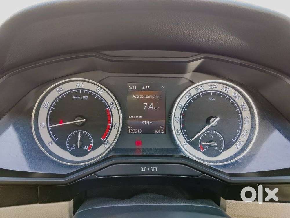 Skoda Superb 2.0 L&k Tsi At, 2019, Petrol