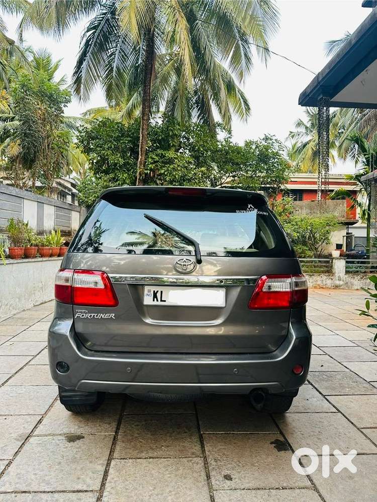 Toyota Fortuner 2010