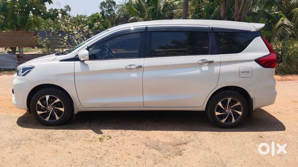 Toyota Rumion V Mt, 2024, Petrol