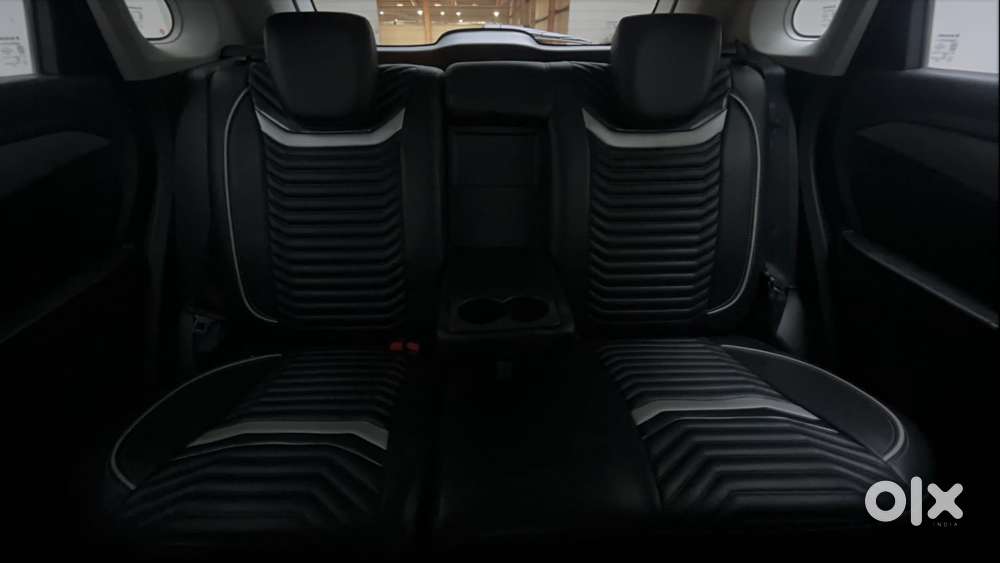 Maruti Suzuki Vitara Brezza Zdi+ Dual Tone Mt, 2016, Diesel